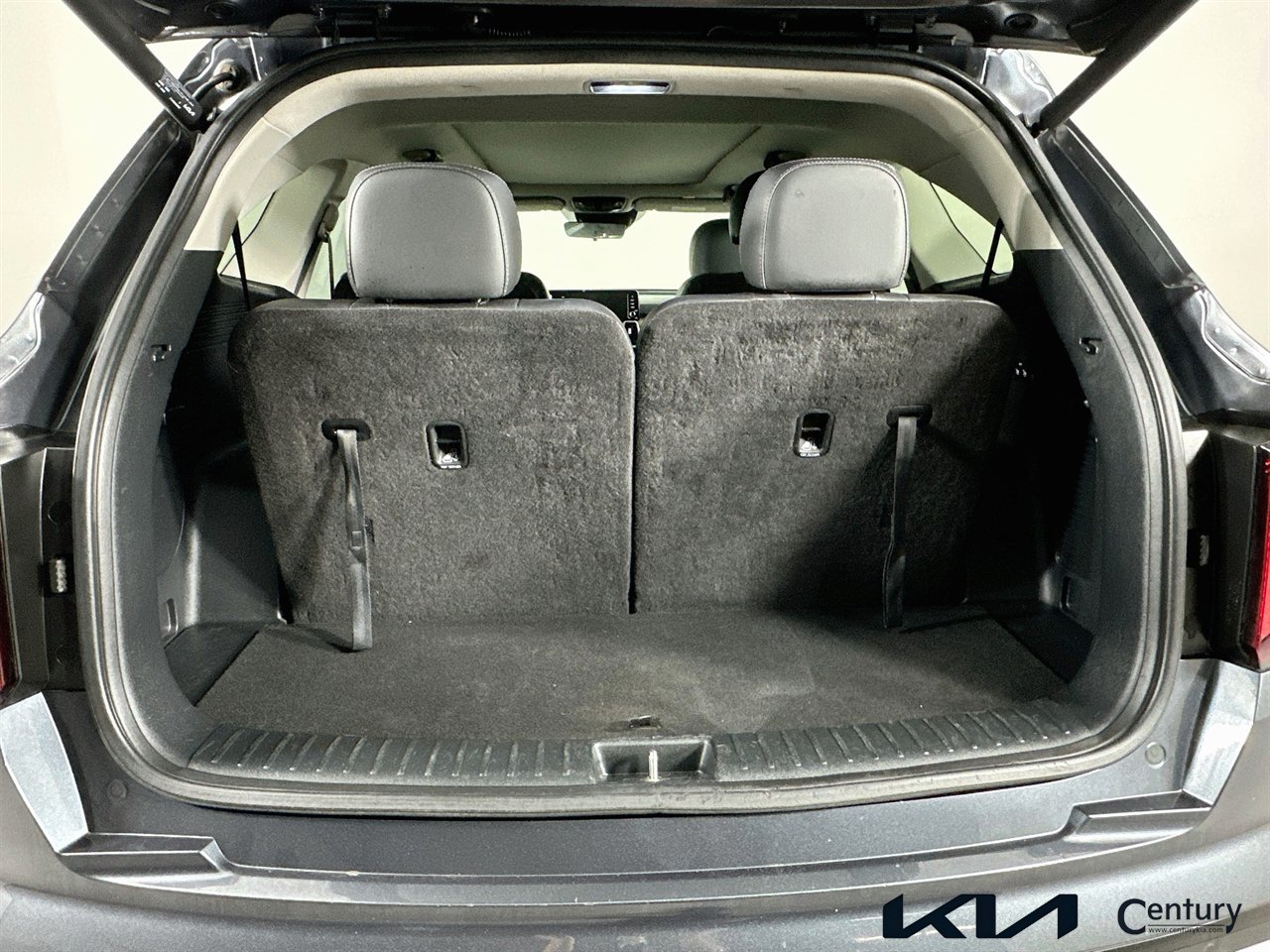 Used 2022 Kia Sorento EX w/ Panoramic Sunroof Package FWD image 26