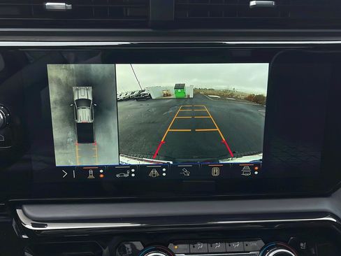 Used 2025 GMC Sierra 2500 AT4X w/ AT4X AEV Edition image 16