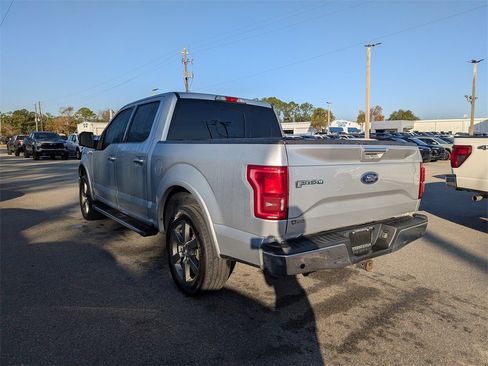 Used 2017 Ford F150 Lariat image 5
