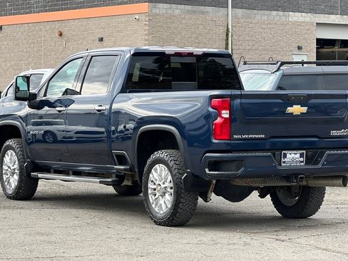Used 2022 Chevrolet Silverado 3500 High Country w/ Z71 Off-Road Package image 6
