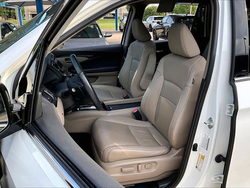 Used 2021 Honda Pilot Elite image 8