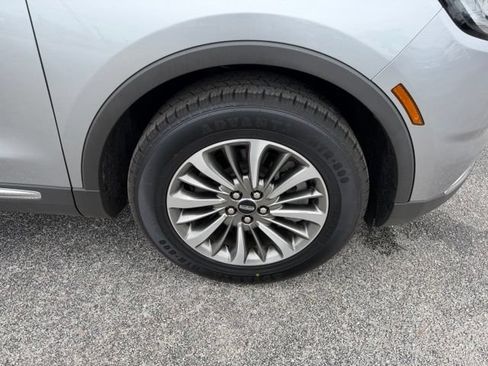 Certified 2022 Lincoln Nautilus FWD w/ Premium Package image 10
