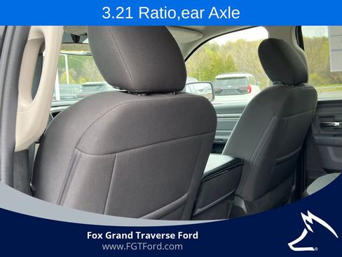 Used 2024 RAM 1500 Classic SLT AWD/4WD image 27
