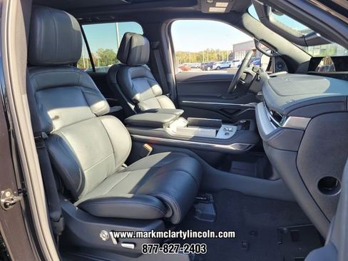 New 2025 Lincoln Navigator L Reserve w/ Jet Appearance Package AWD/4WD image 11