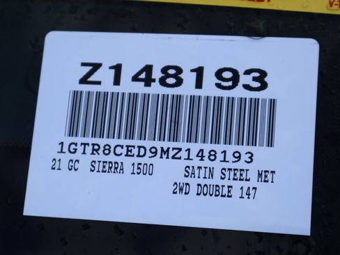 Used 2021 GMC Sierra 1500 Elevation w/ Preferred Package image 7