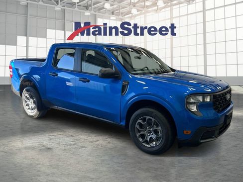 Used 2025 Ford Maverick XLT w/ Equipment Group 302A AWD/4WD image 7