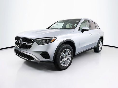 New 2026 Mercedes-Benz GLC 300 4MATIC image 3