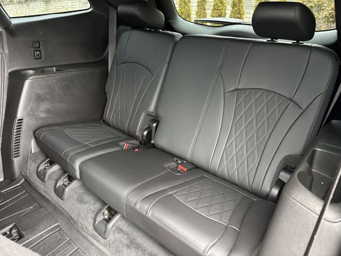 Used 2022 Buick Enclave Avenir w/ Avenir Technology Package image 30