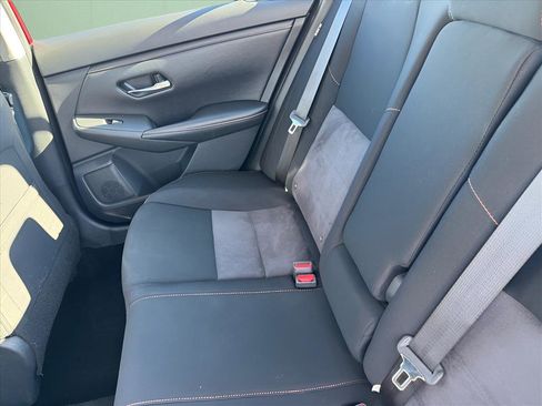 Used 2022 Nissan Sentra SR w/ Electronics Package image 9