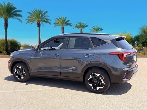 Used 2025 Kia Seltos S FWD image 3