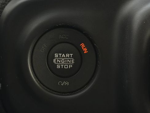 Used 2022 Jeep Gladiator Mojave w/ LED Lighting Group AWD/4WD image 15