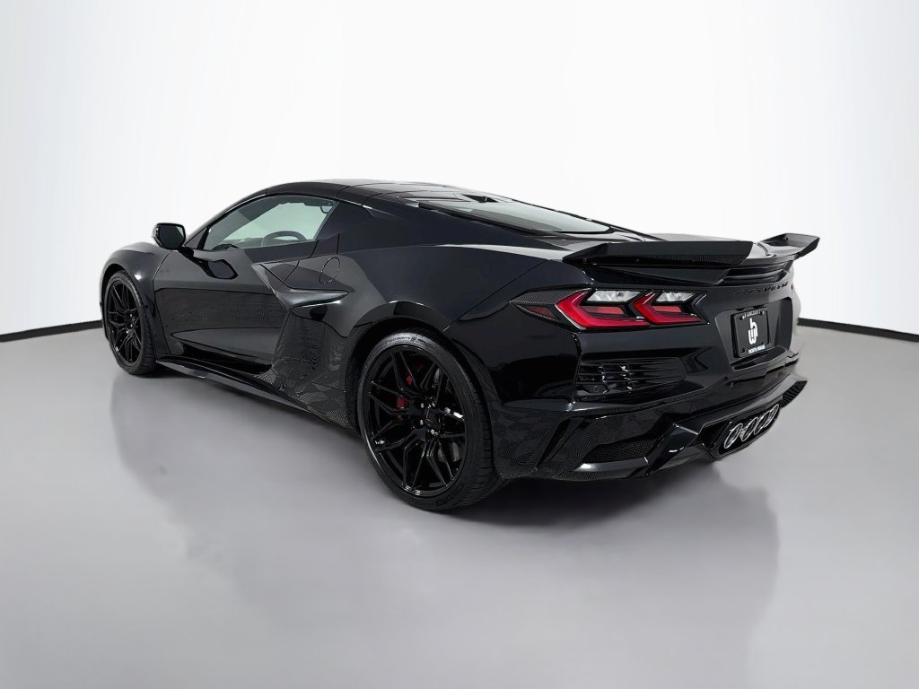 Used 2026 Chevrolet Corvette Z06 RWD image 7