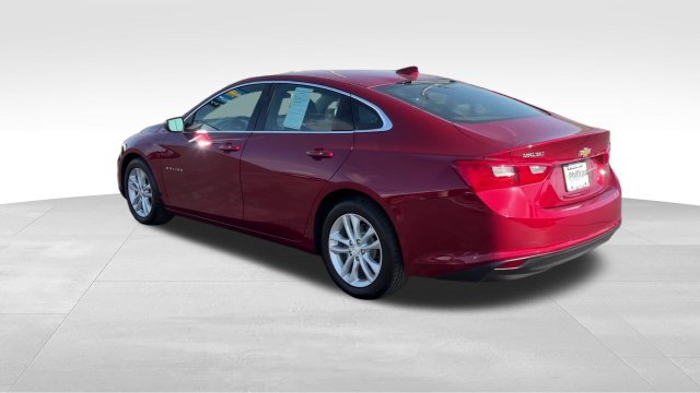 Used 2018 Chevrolet Malibu LT FWD image 4