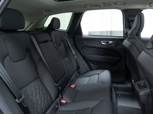 New 2026 Volvo XC60 B5 Plus w/ Climate Package AWD/4WD image 24