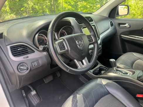 Used 2018 Dodge Journey Crossroad FWD image 10