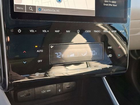 Used 2023 Hyundai Tucson Limited image 16