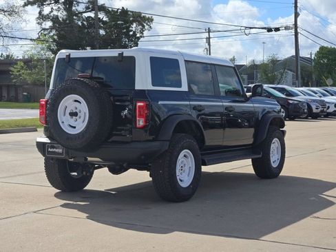 New 2026 Ford Bronco Heritage Edition image 2