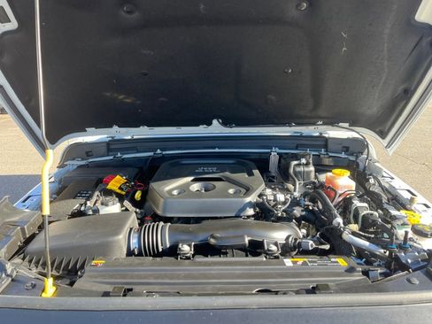 Used 2021 Jeep Wrangler Unlimited Sport image 17