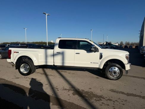 Used 2022 Ford F450 Platinum w/ FX4 Off-Road Package image 34