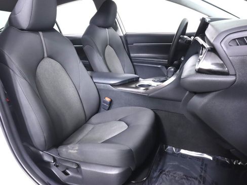 Used 2021 Toyota Camry LE FWD image 34