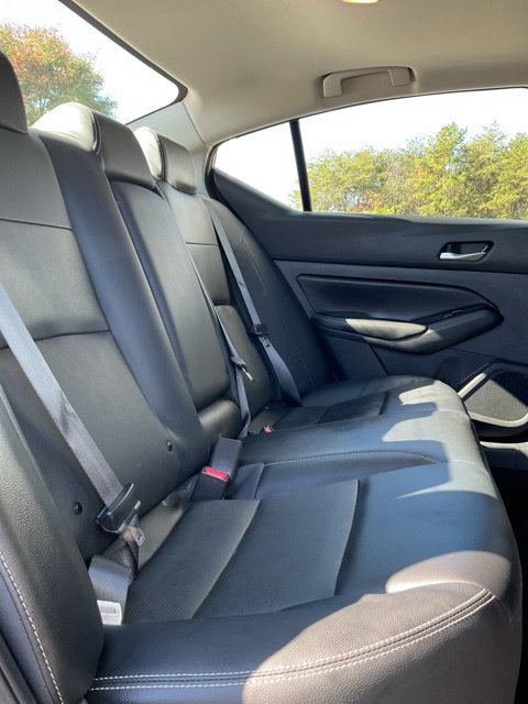 Used 2024 Nissan Altima 2.5 SL FWD image 17