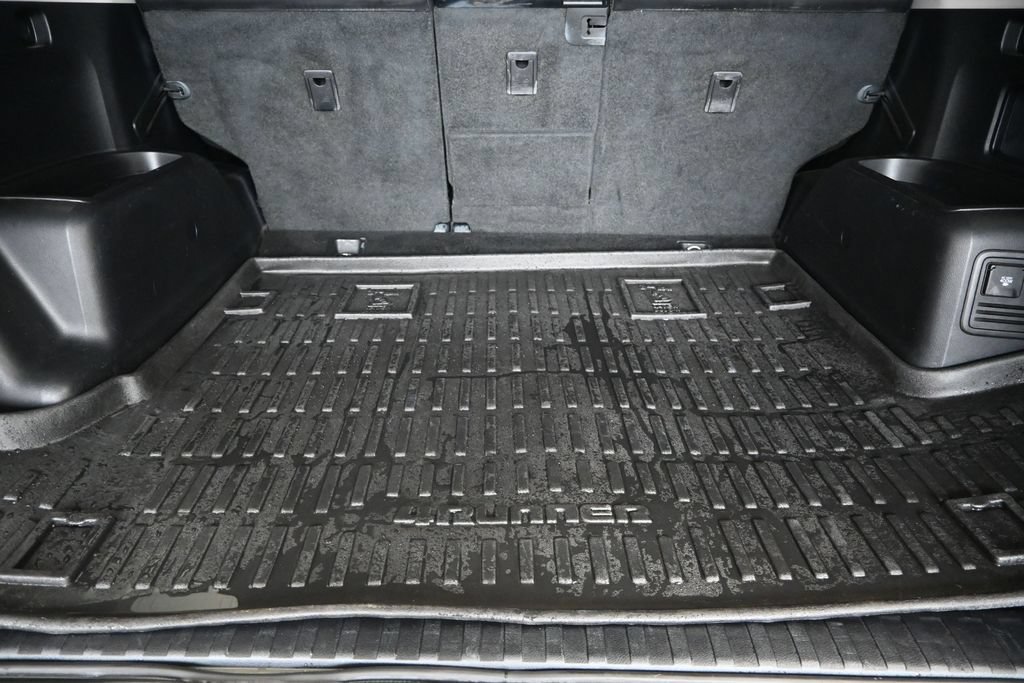 Used 2021 Toyota 4Runner SR5 Premium w/ Moonroof Package RWD image 20