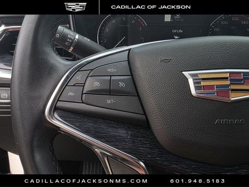 Certified 2024 Cadillac XT5 Premium Luxury FWD image 16