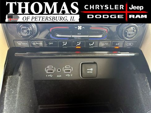 Used 2022 Jeep Grand Cherokee L Limited AWD/4WD image 24