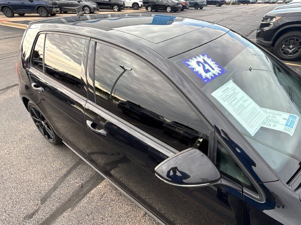 Used 2021 Volkswagen GTI SE FWD image 14