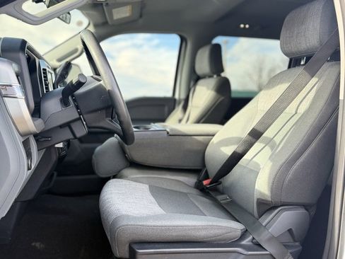 Used 2025 Ford F250 XLT image 2