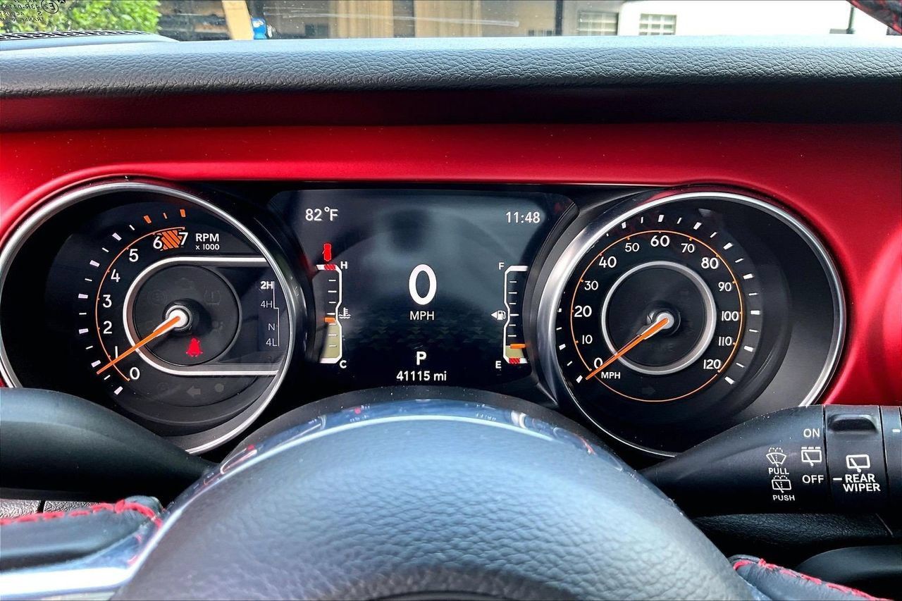 Used 2023 Jeep Wrangler Rubicon w/ Cold Weather Group AWD/4WD image 9
