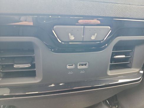 New 2026 GMC Sierra 1500 AT4 w/ AT4 Premium Package image 11