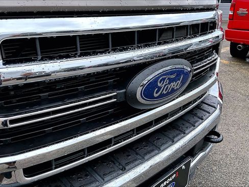 Used 2021 Ford F250 Lariat w/ Lariat Ultimate Package AWD/4WD image 30
