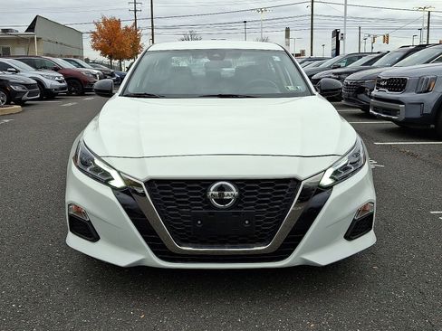 Used 2020 Nissan Altima 2.5 SR image 2