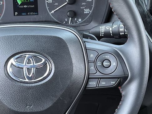 Used 2024 Toyota Corolla Cross AWD Hybrid image 14