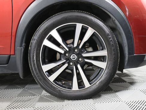 Used 2019 Nissan Kicks SR w/ SR Premium Package FWD image 6