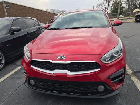 Used 2021 Kia Forte LXS image 2