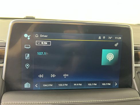 Used 2024 Chevrolet Suburban Premier image 12