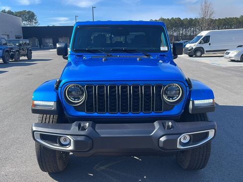 New 2026 Jeep Gladiator Sport image 2