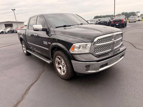 Used 2015 RAM 1500 Laramie w/ Convenience Group AWD/4WD image 7