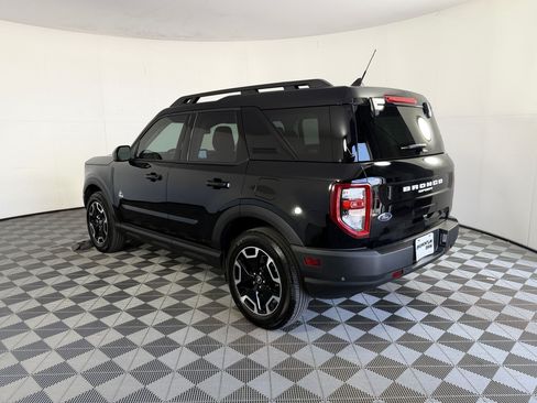 Used 2024 Ford Bronco Sport Outer Banks w/ Tech Package AWD/4WD image 3