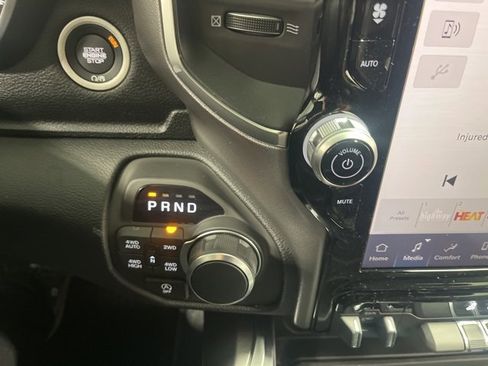 New 2026 RAM 1500 4x4 Crew Cab image 20