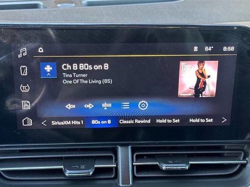 Used 2025 Chevrolet Trax RS w/ Driver Confidence Package image 14