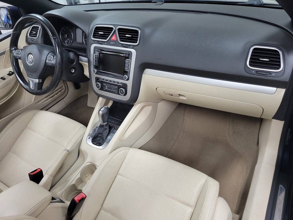 Used 2012 Volkswagen Eos Komfort FWD image 20