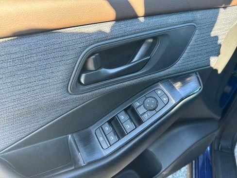 Certified 2023 Nissan Rogue S image 11