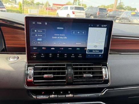 Certified 2024 Lincoln Navigator Reserve AWD/4WD image 23