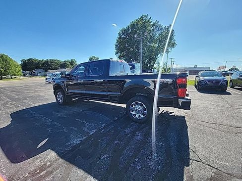 Certified 2023 Ford F250 Lariat w/ Lariat Ultimate Package AWD/4WD image 6