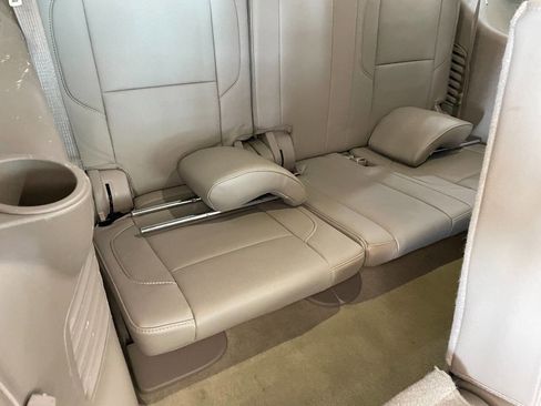 Used 2016 GMC Yukon SLT w/ HD Trailering Package image 31