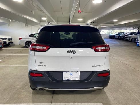 Used 2018 Jeep Cherokee Limited AWD/4WD image 4