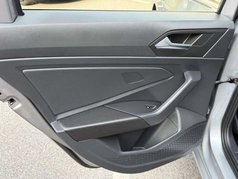 Certified 2023 Volkswagen Jetta SE w/ Panoramic Sunroof Package FWD image 12